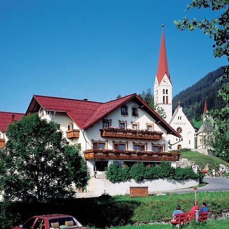 Gasthof Baren Hotel Holzgau Buitenkant foto