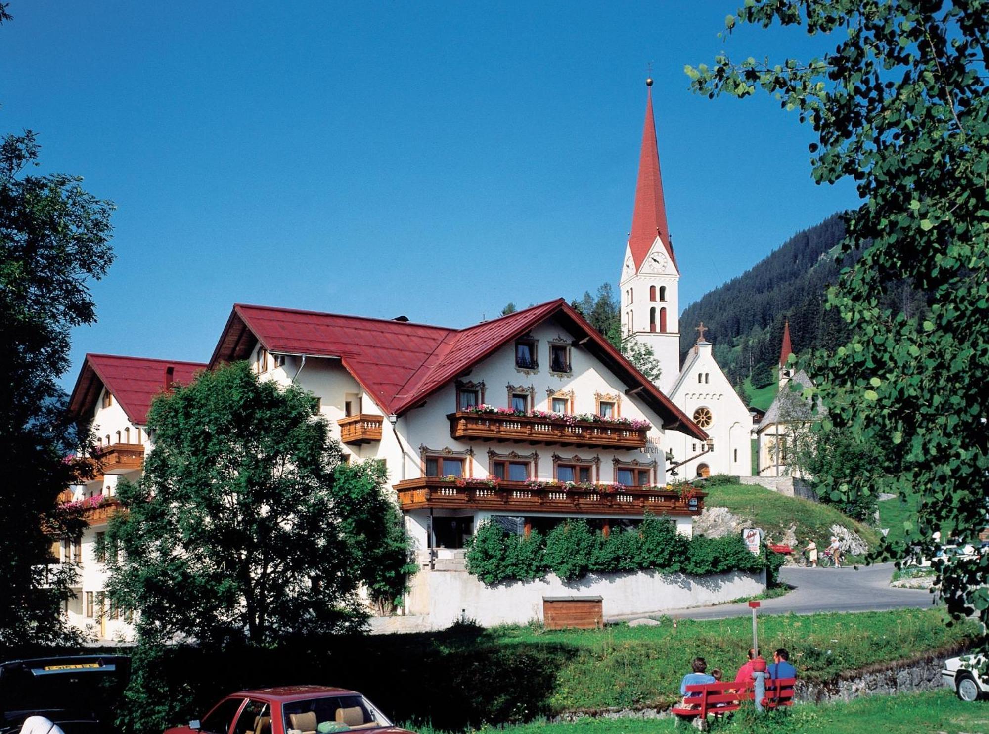 Gasthof Baren Hotel Holzgau Buitenkant foto