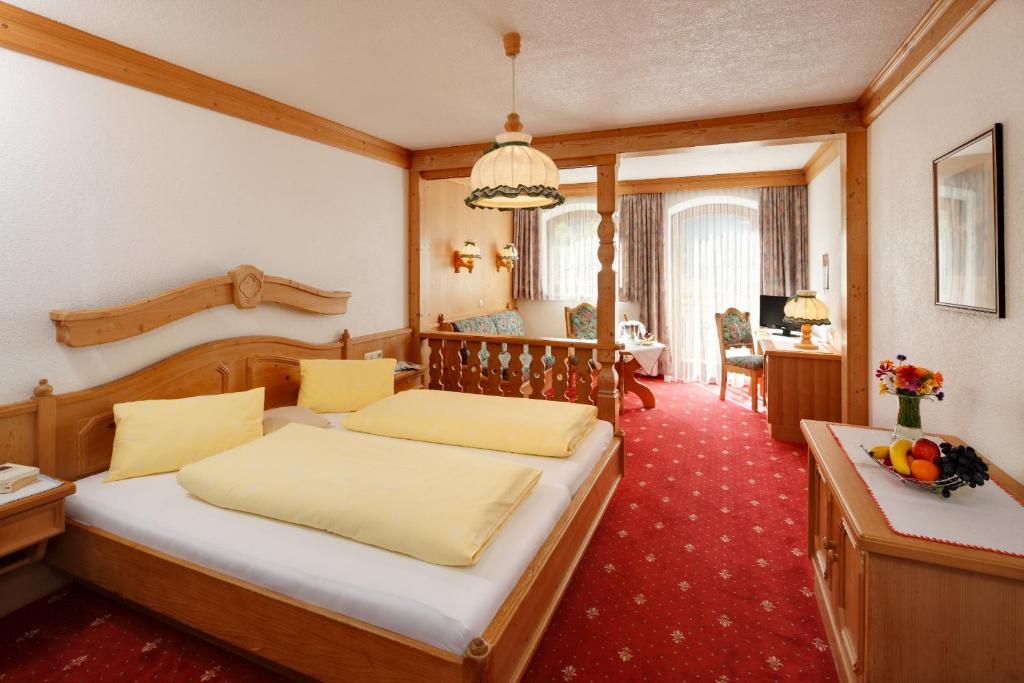 Gasthof Baren Hotel Holzgau Kamer foto