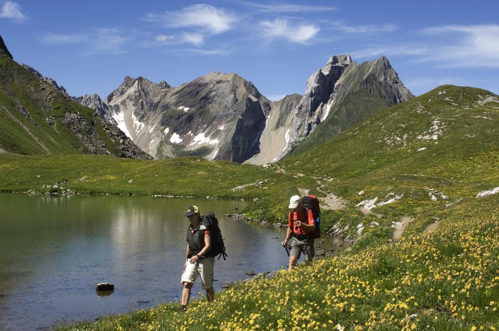 Gasthof Baeren Holzgau Buitenkant foto